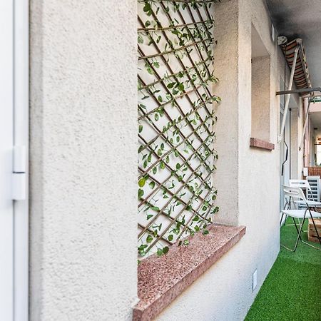 Holidays Calella Wifi Por Fibra Apartment Exterior photo
